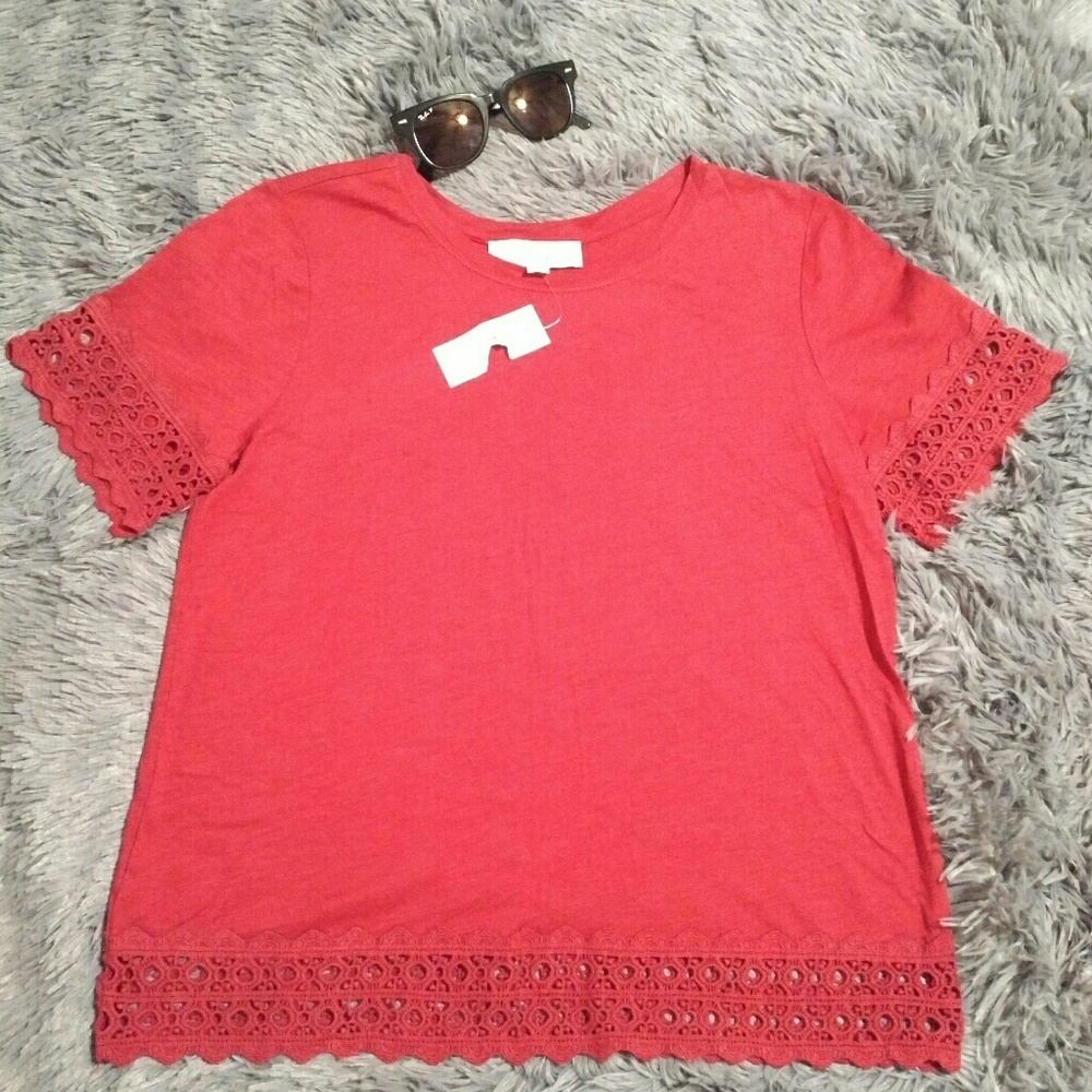 3 for $20 NWT! LOFT fuschia T with crochet hems S